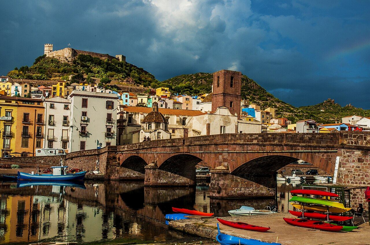 Bosa e il fiume Temo